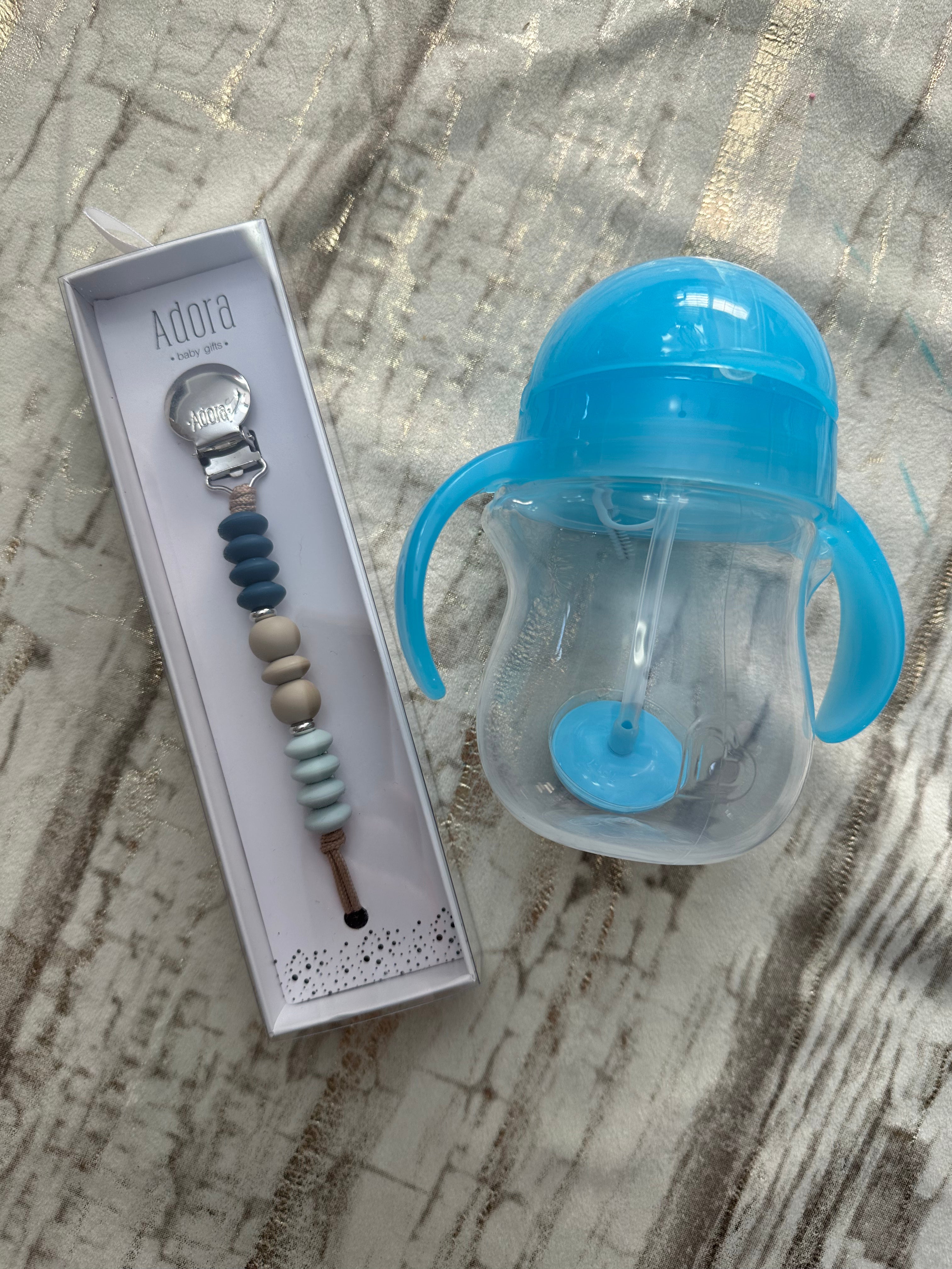 Sippy cup and paci clip 