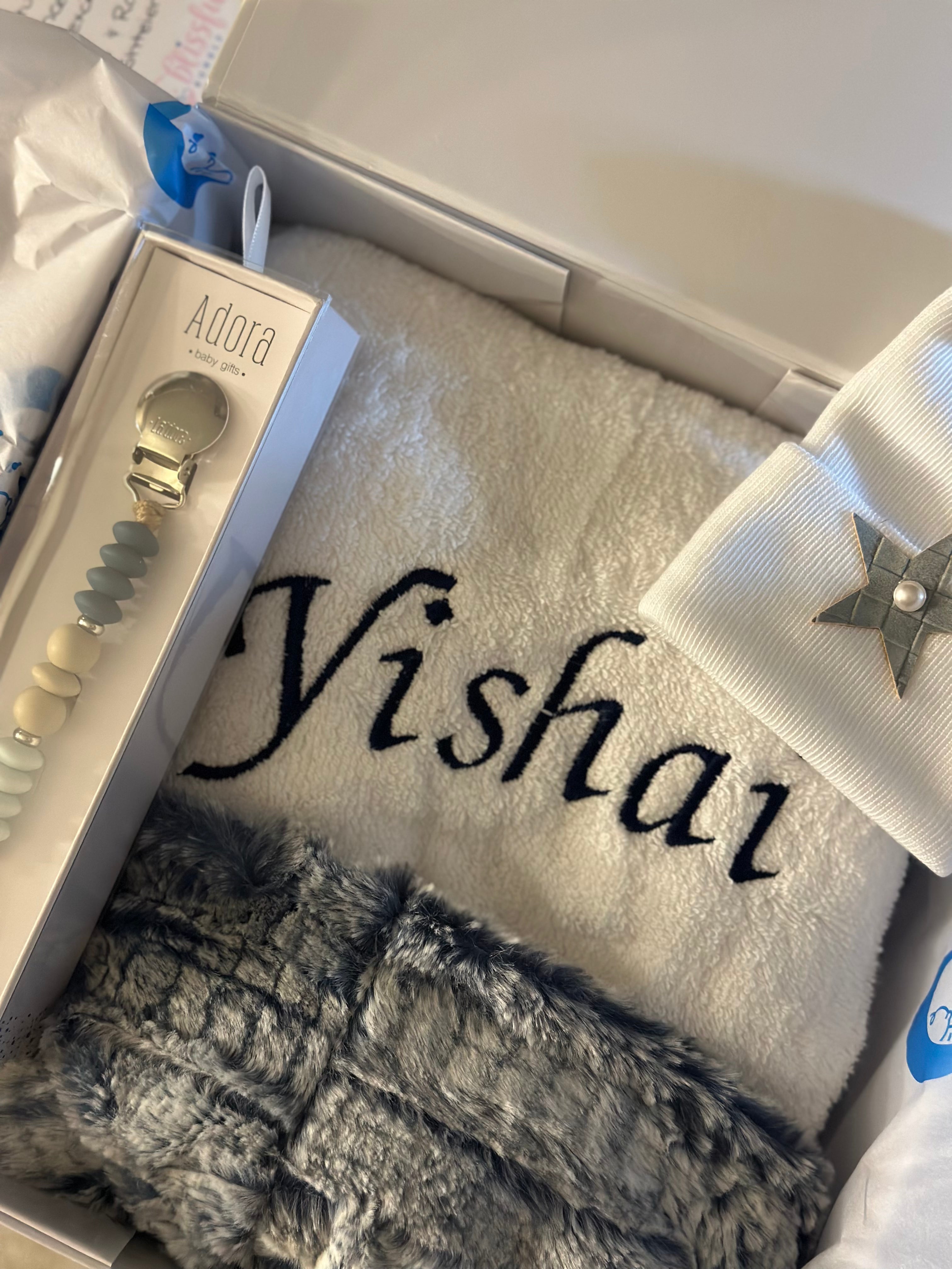 Winx + Blinx Wave Boa Navy Hooded Towel