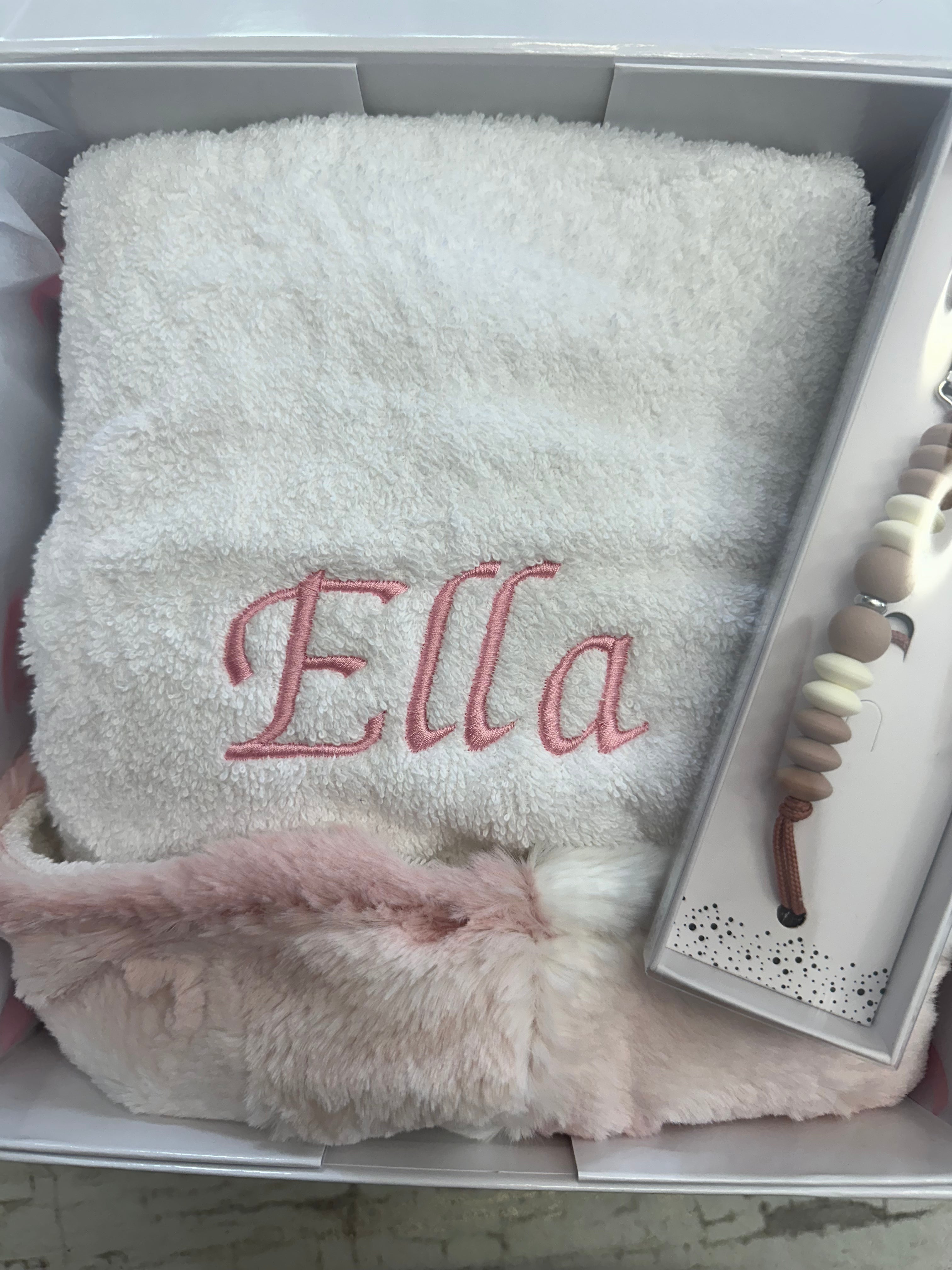 Winx + Blinx Ombré Blush Fuzzy Hooded Baby Towel