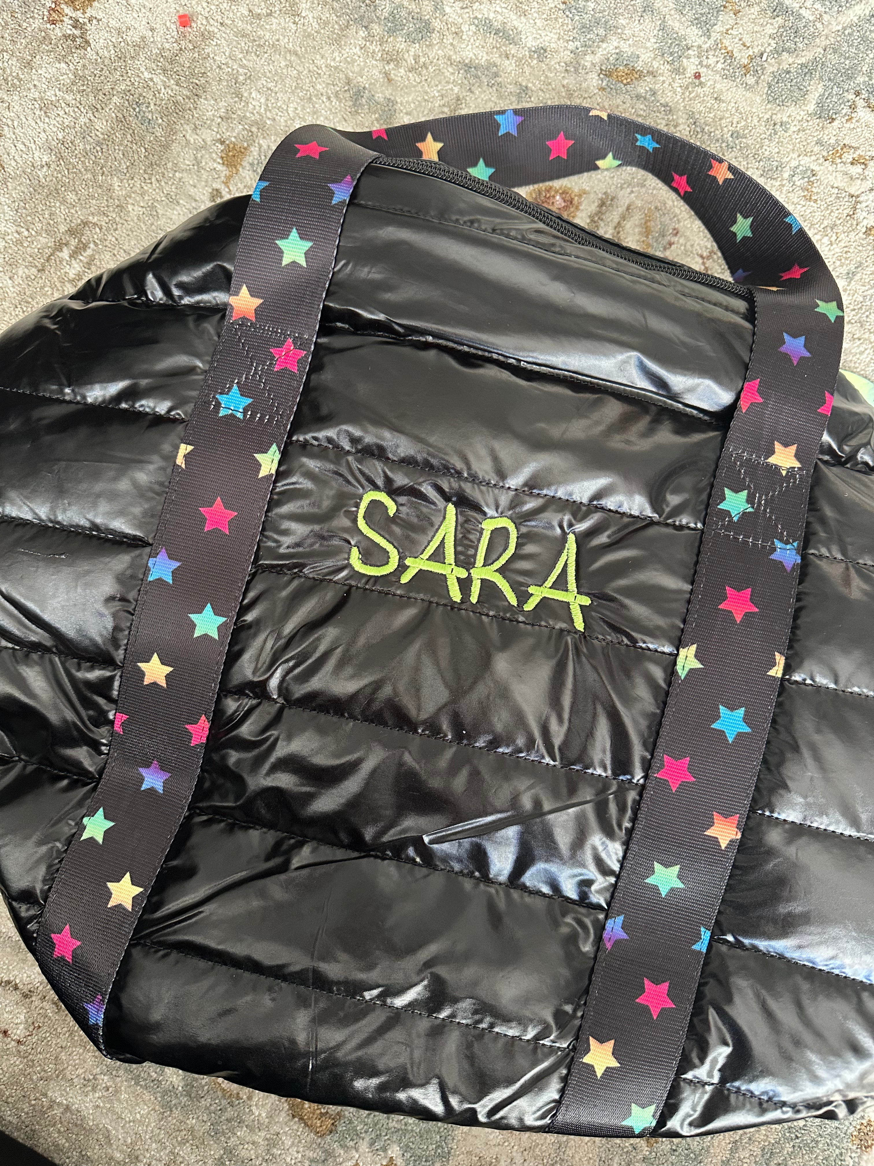 Top Trenz Inc - Black Puffer Duffle Bag Scatter Star Straps