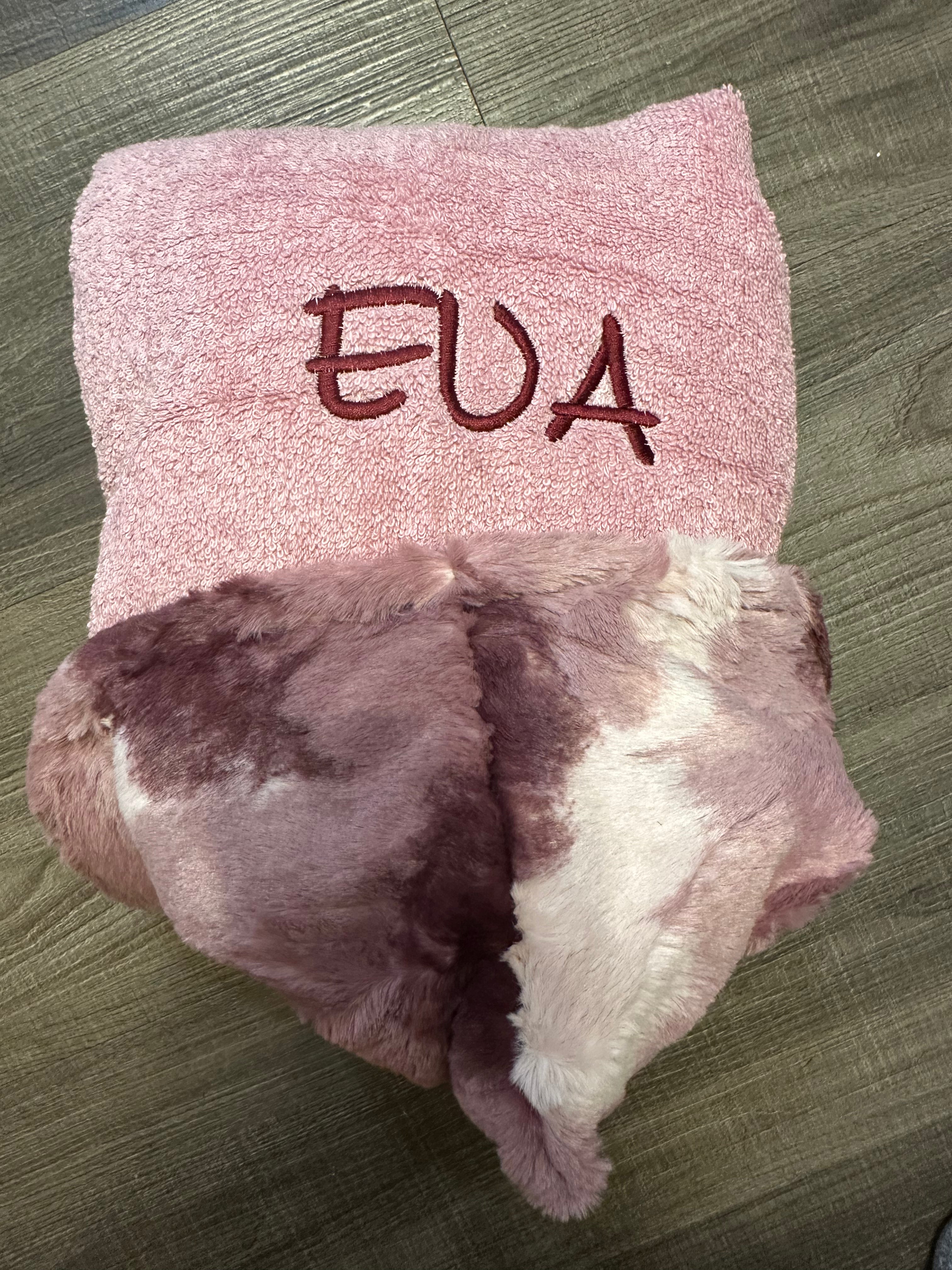 Winx + Blinx Smoothy Pink Fuzzy Hooded Towel