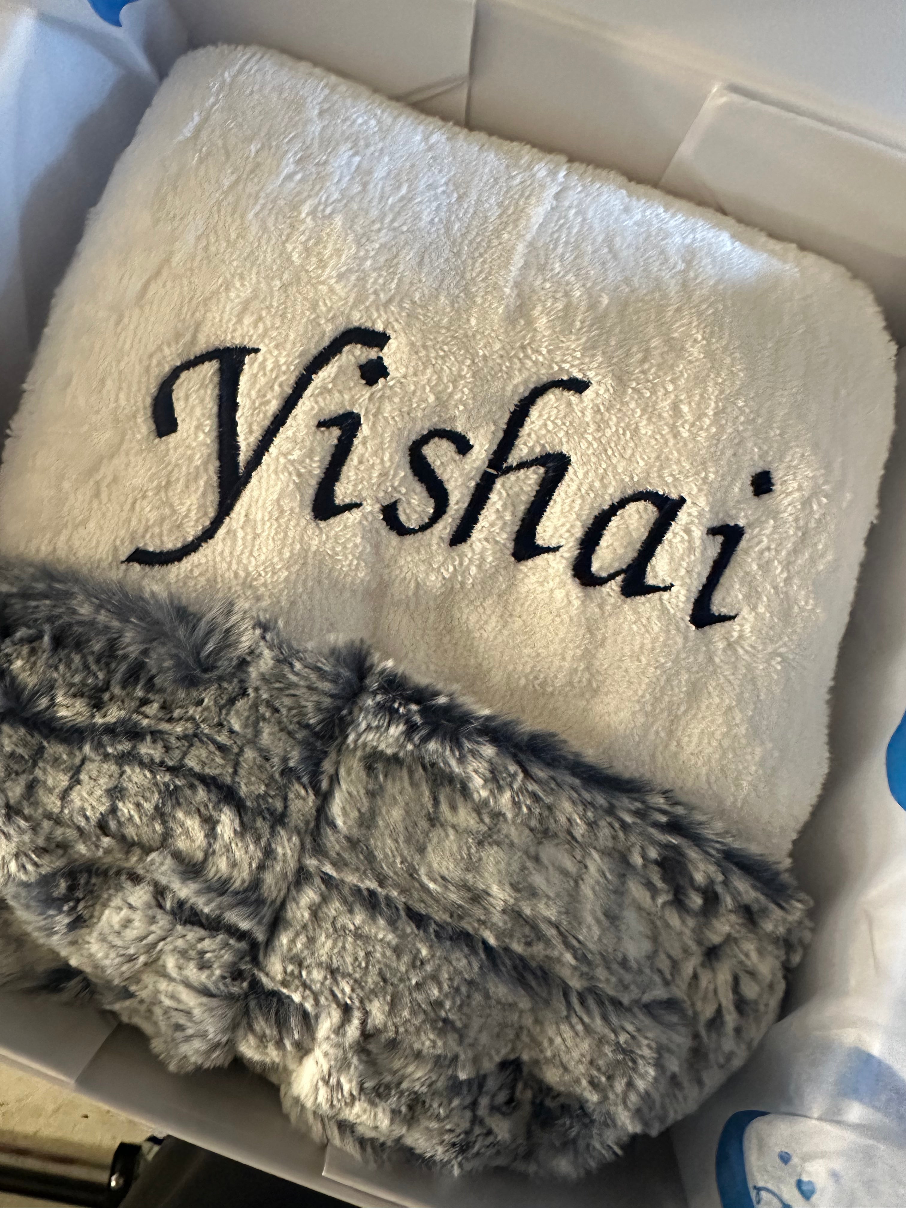 Winx + Blinx Wave Boa Navy Hooded Towel