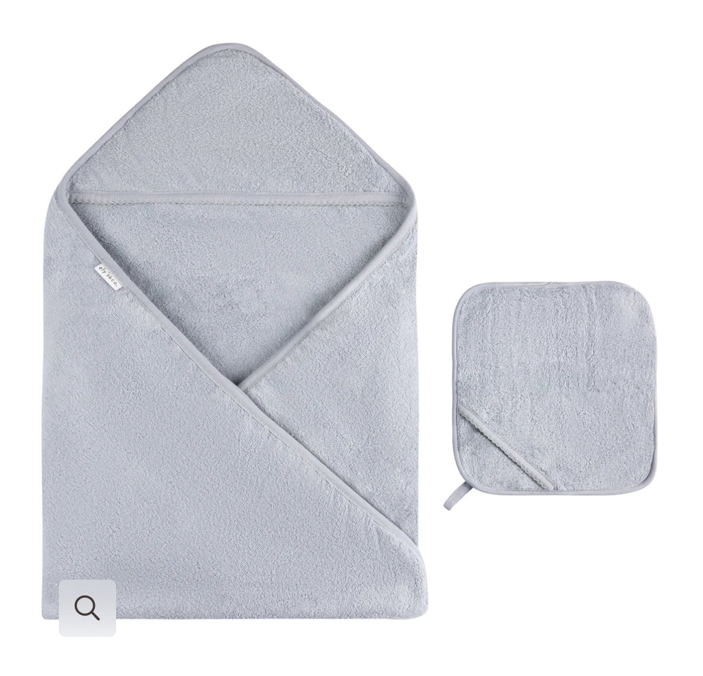 Elys & Co. Hooded Towel & Washcloth Set - Blissful Bundlz