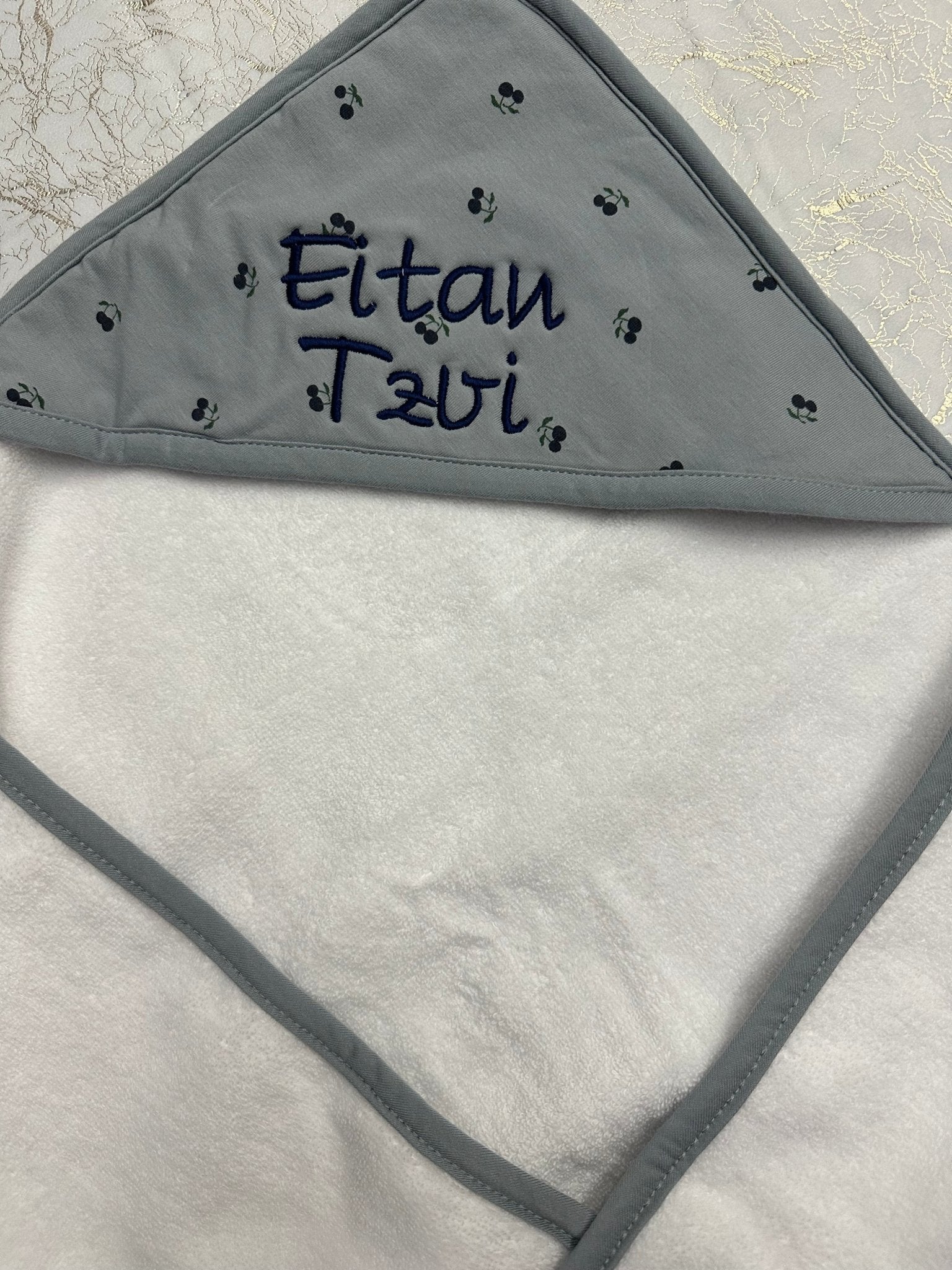 Elys & Co Hooded Towel & WashclothSet - Towel