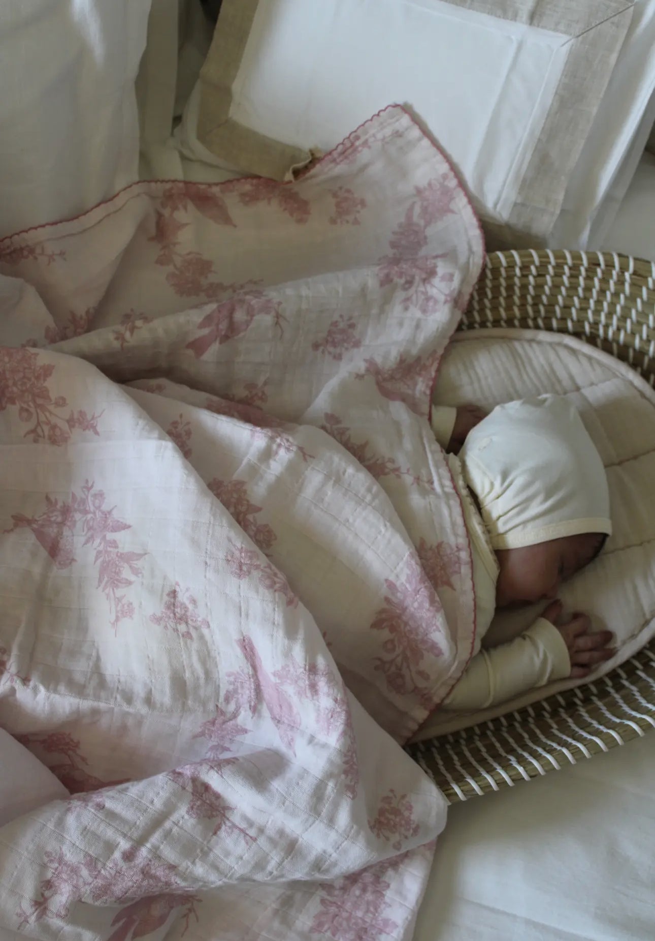 Little Threads Label Little Pink Bird Muslin Blanket - Blissful Bundlz