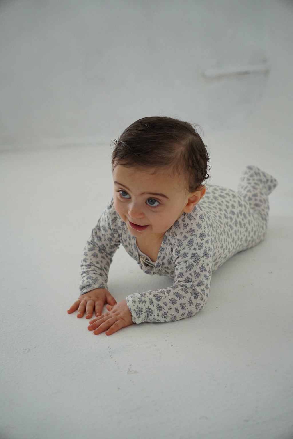 Little Threads Label - Vintage Blue Floral Bamboo Footie - Blissful Bundlz