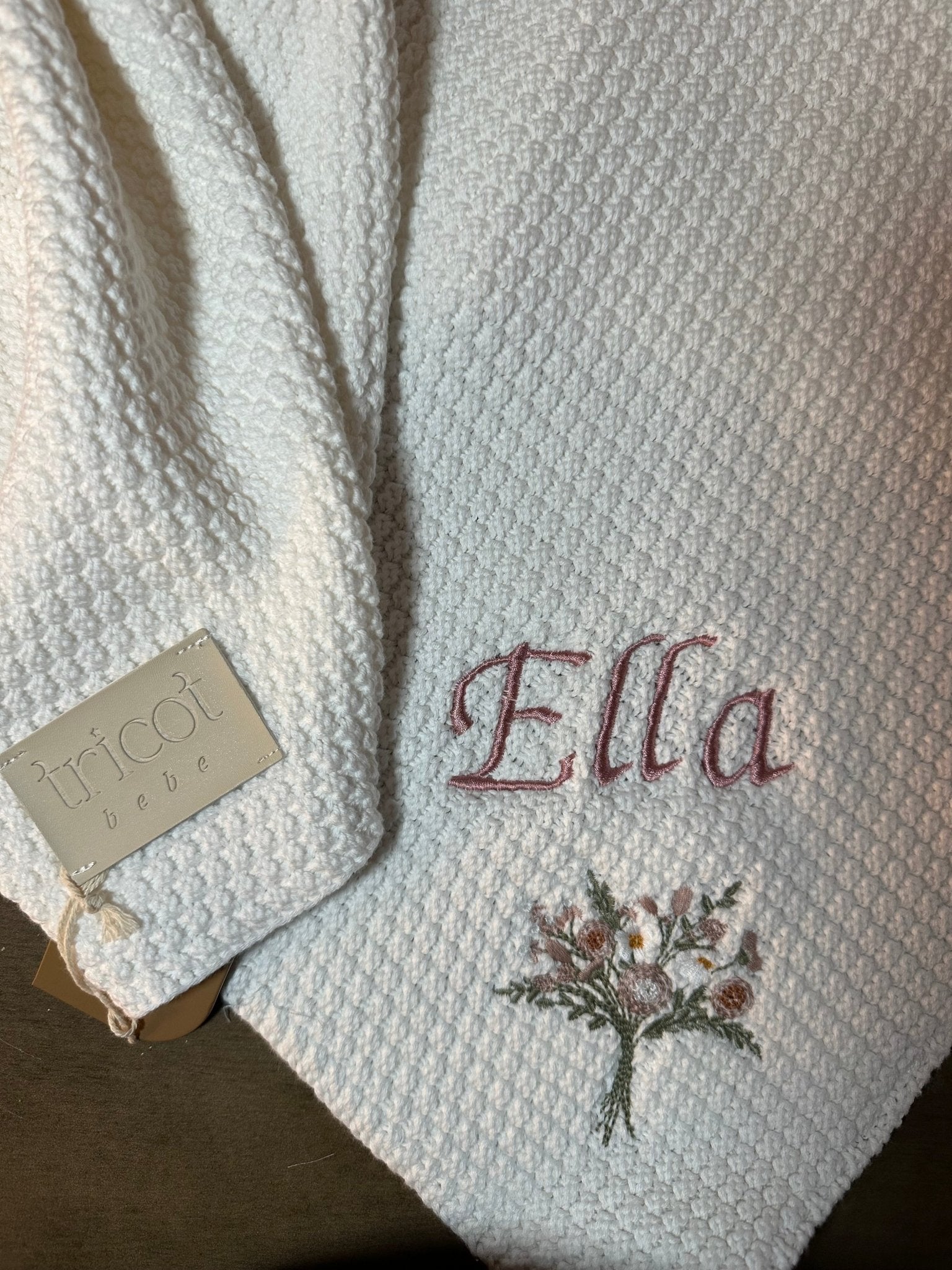 Tricot Bebe Knit Embroidered Blanket - Blissful Bundlz