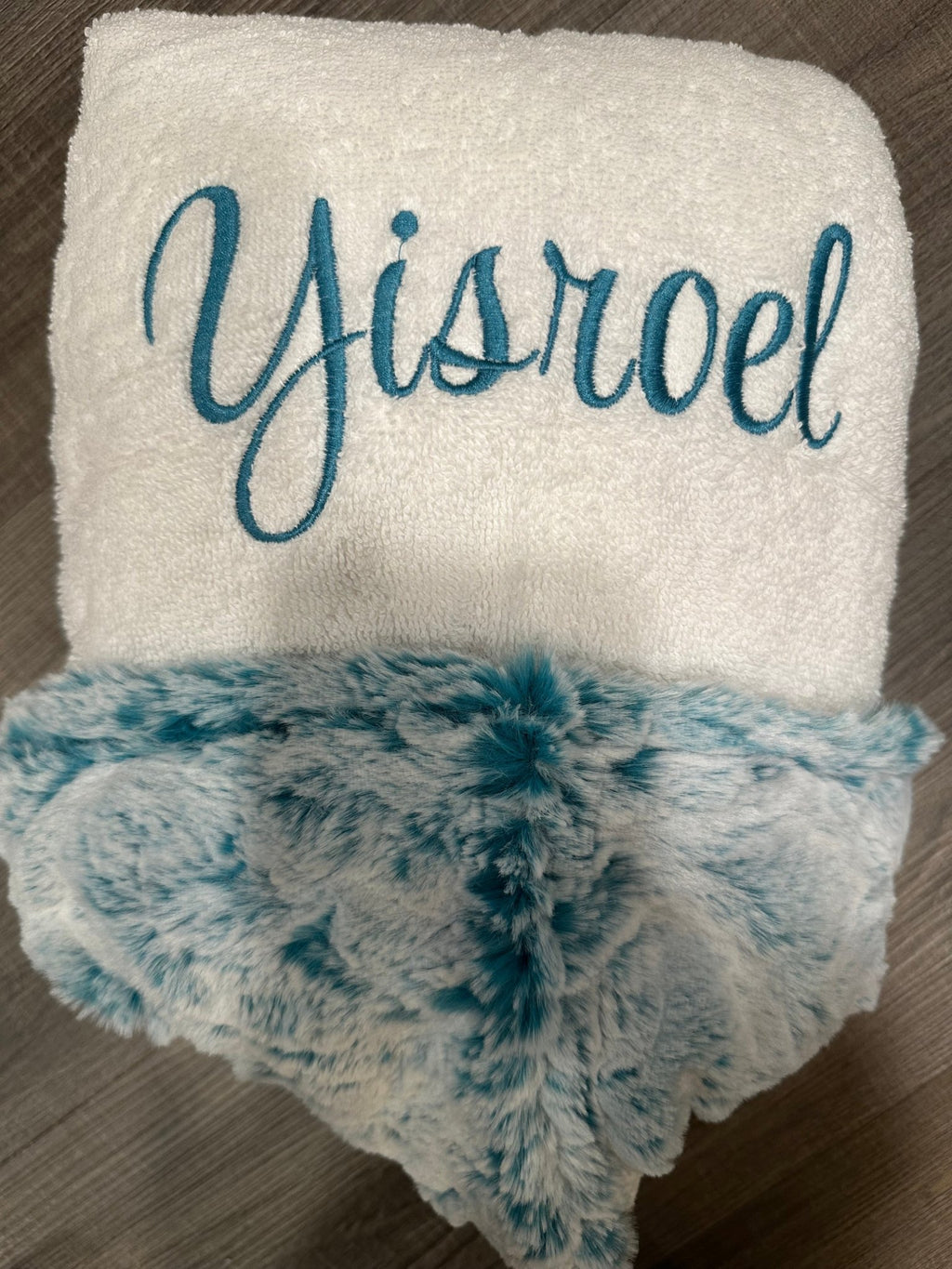 Winx + Blinx Ocean Fuzzy Hooded Towel - Towel