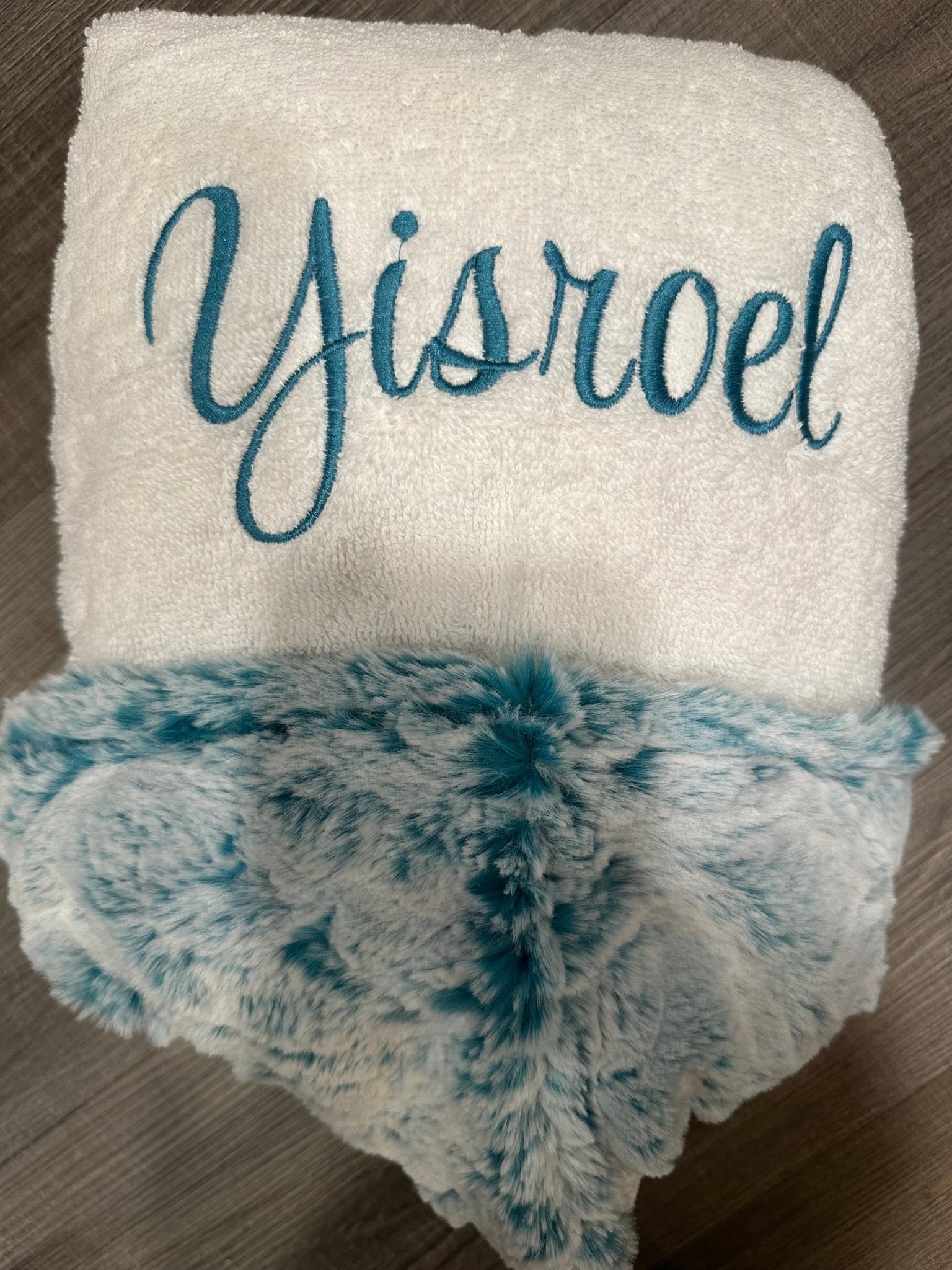 Winx + Blinx Ocean Fuzzy Hooded Towel - Towel