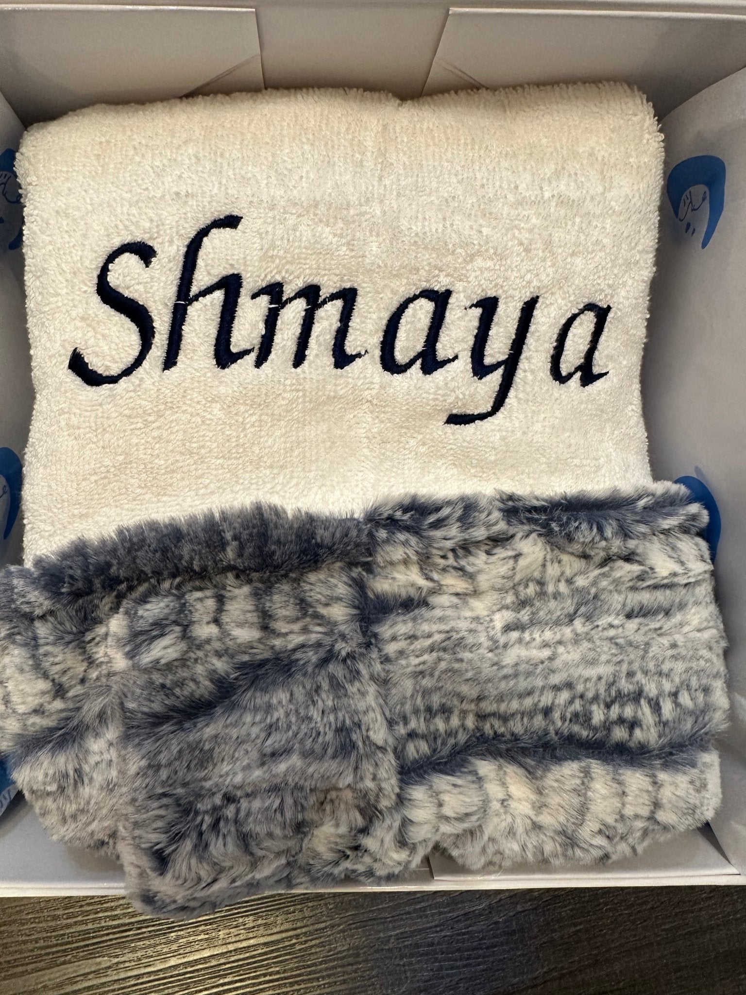 Winx + Blinx Wave Boa Navy Hooded Towel - Towel