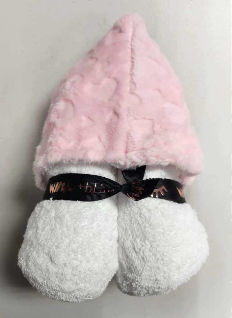 Winx + Blinx Hearts Fuzzy Towel - Blissful Bundlz